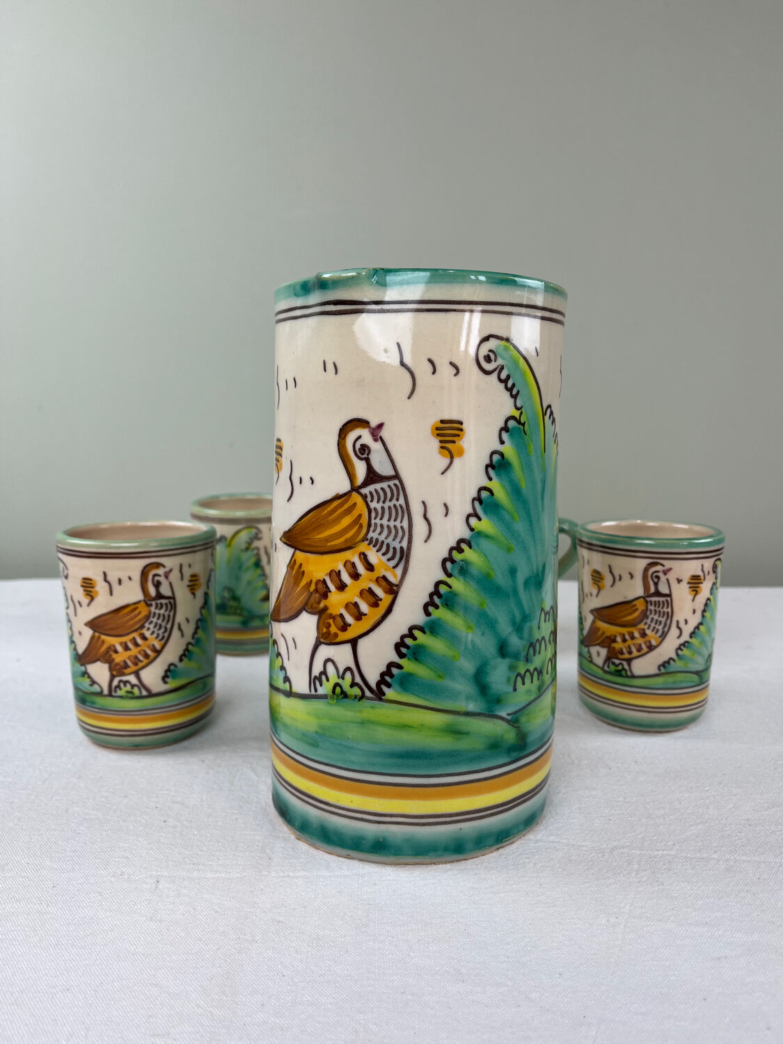 Decorated ceramic tableware