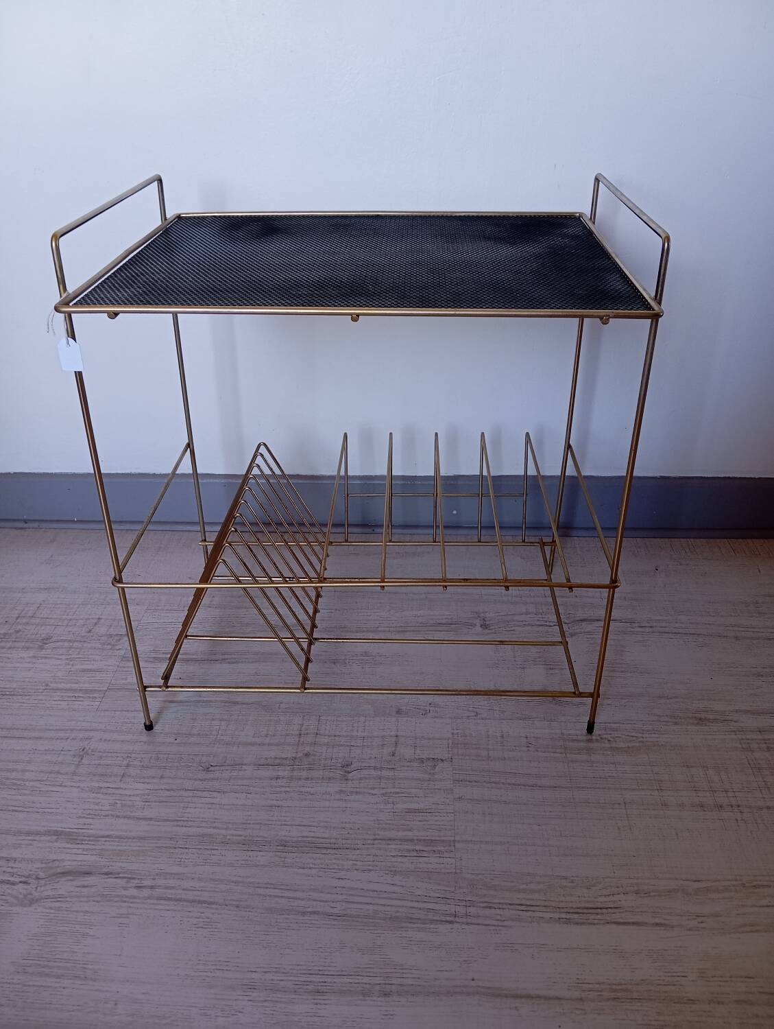 Vinyl storage table