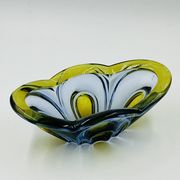 Coupe design en verre de Bohême Chribska