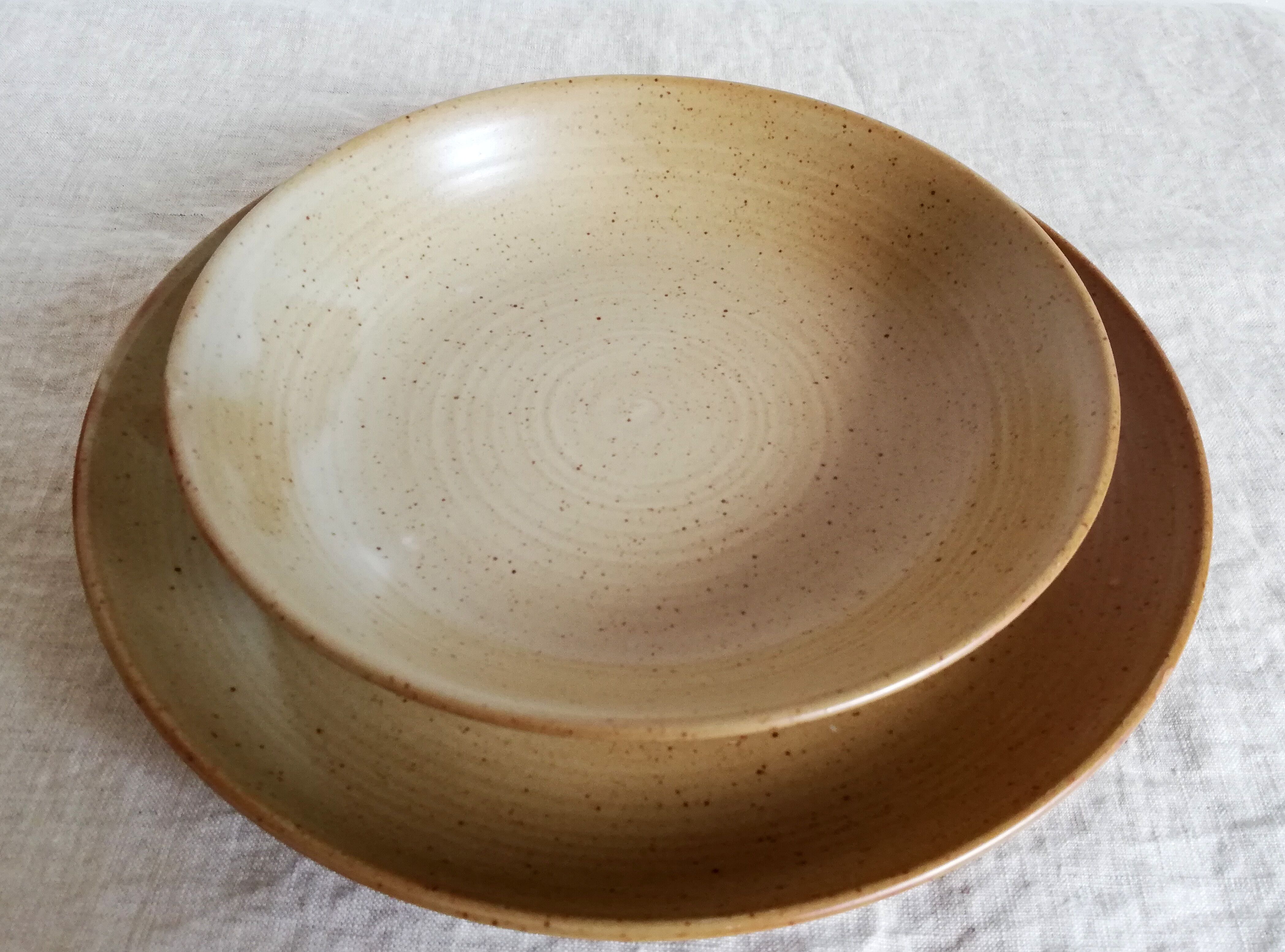 Service assiettes pour 4 en grès village CNP France