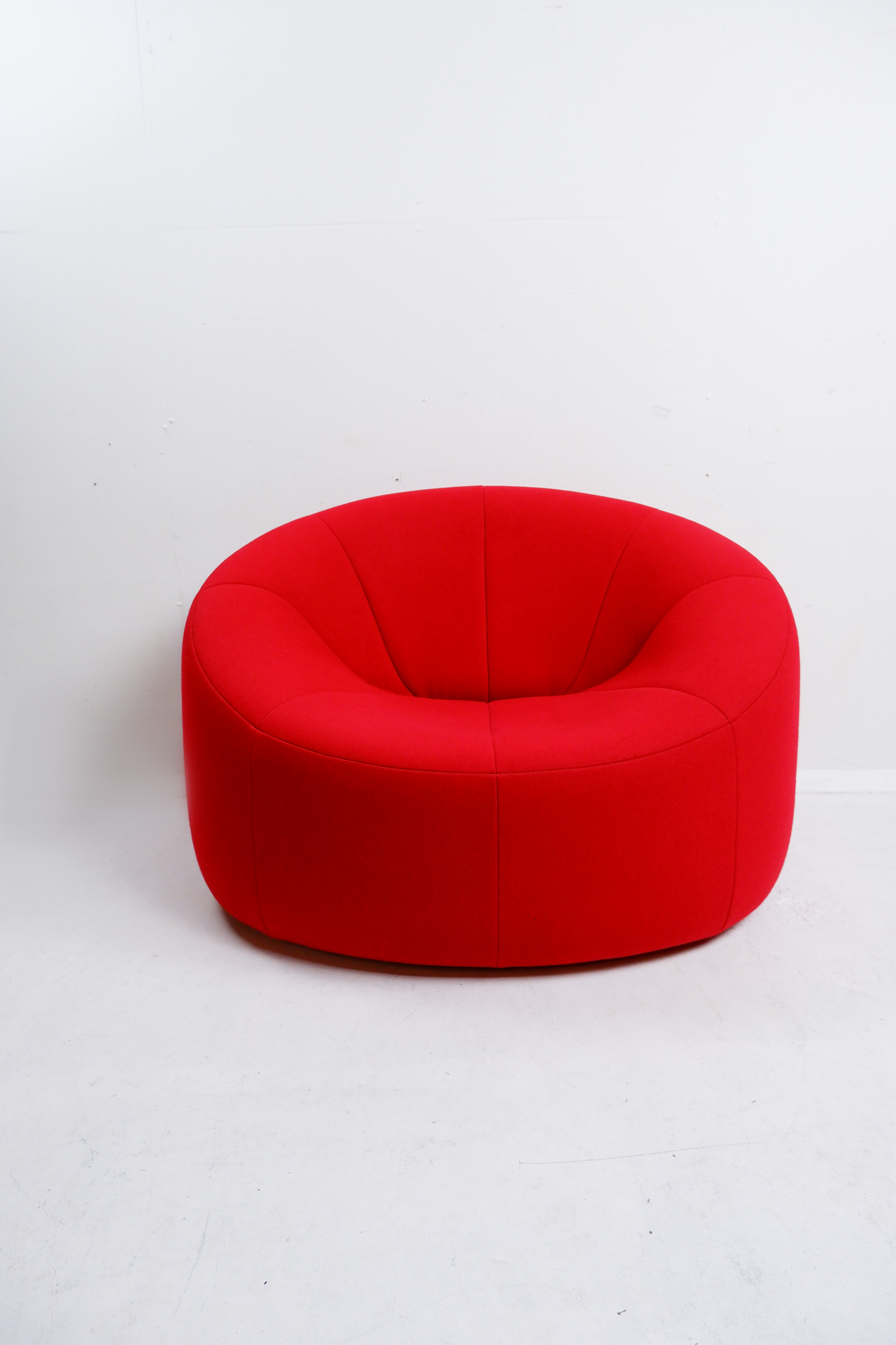 Pumpkin lounge chair by Pierre Paulin for Ligne Roset