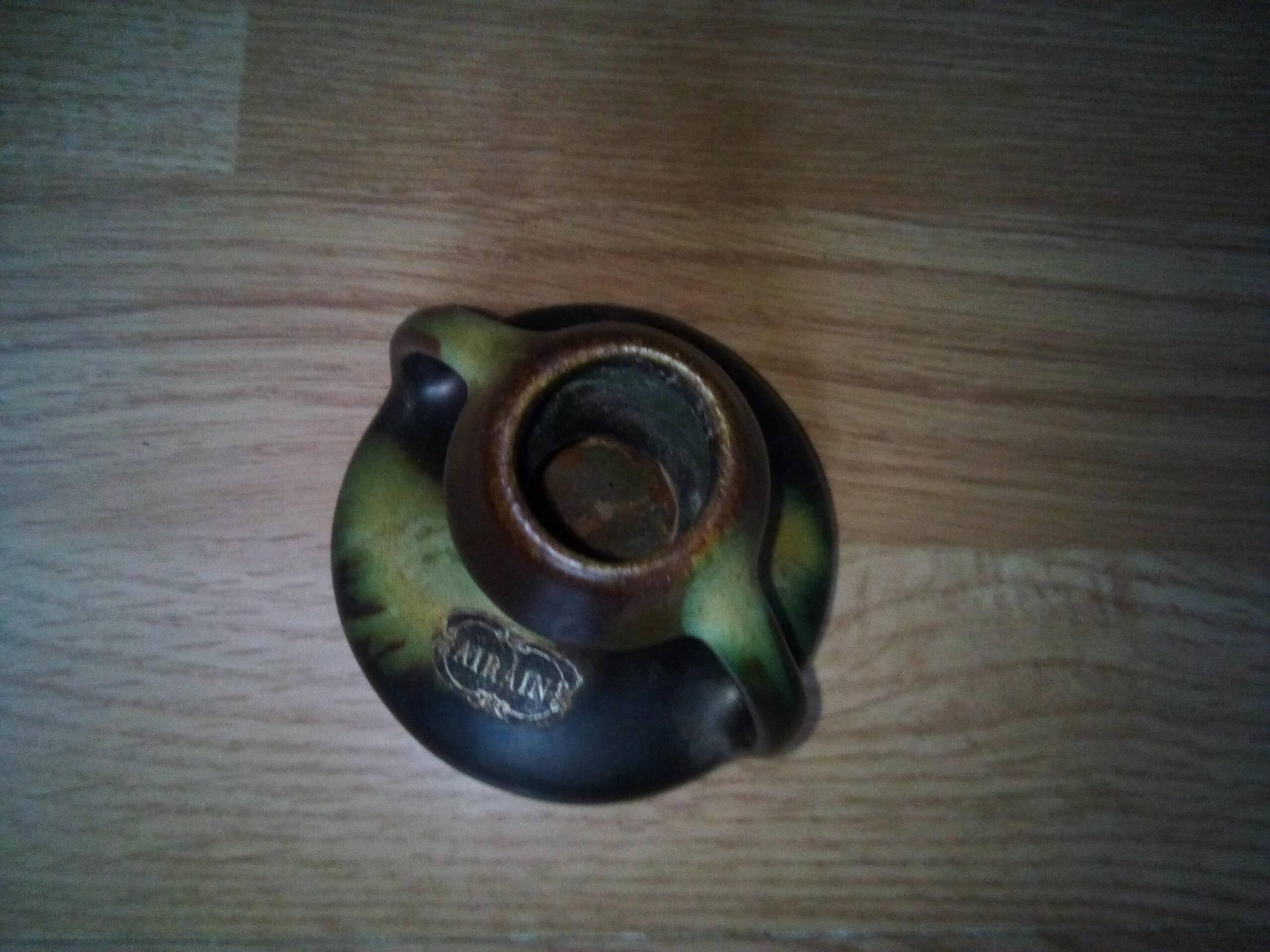 petit vase en grès marque airain