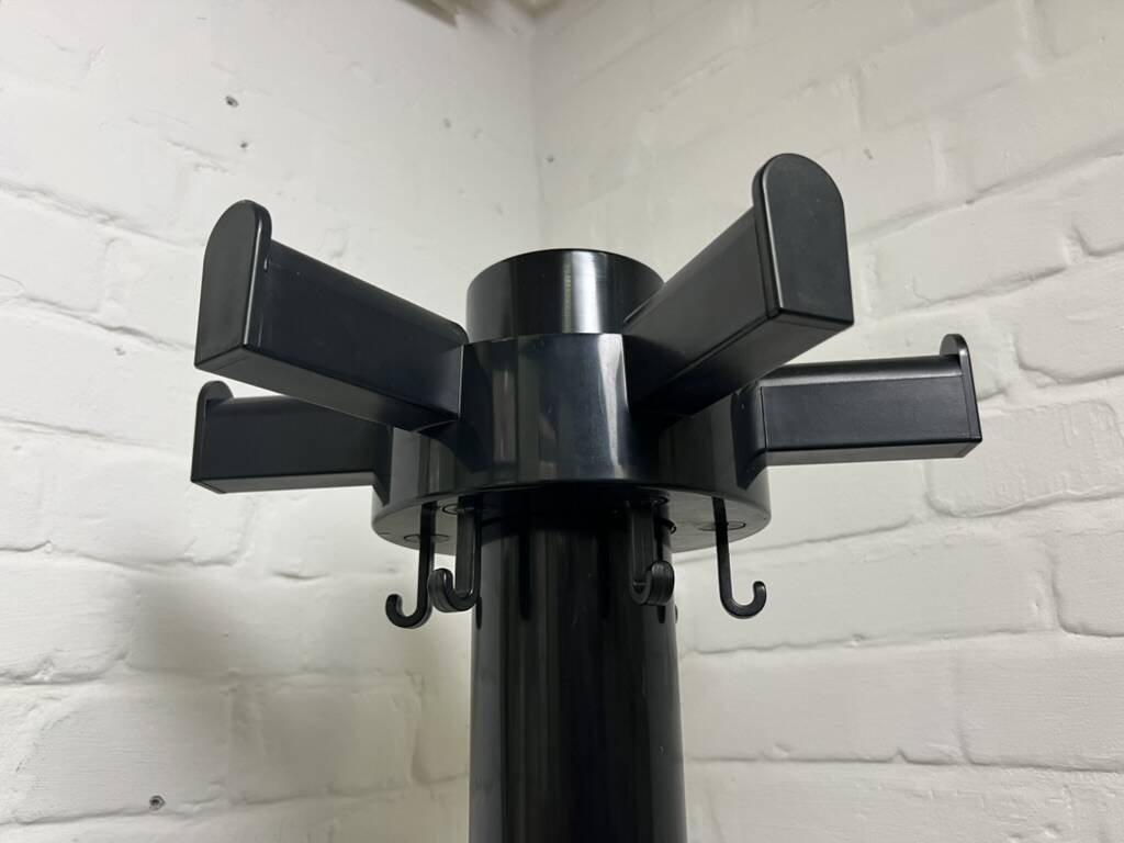 Black floor coat rack Kartell