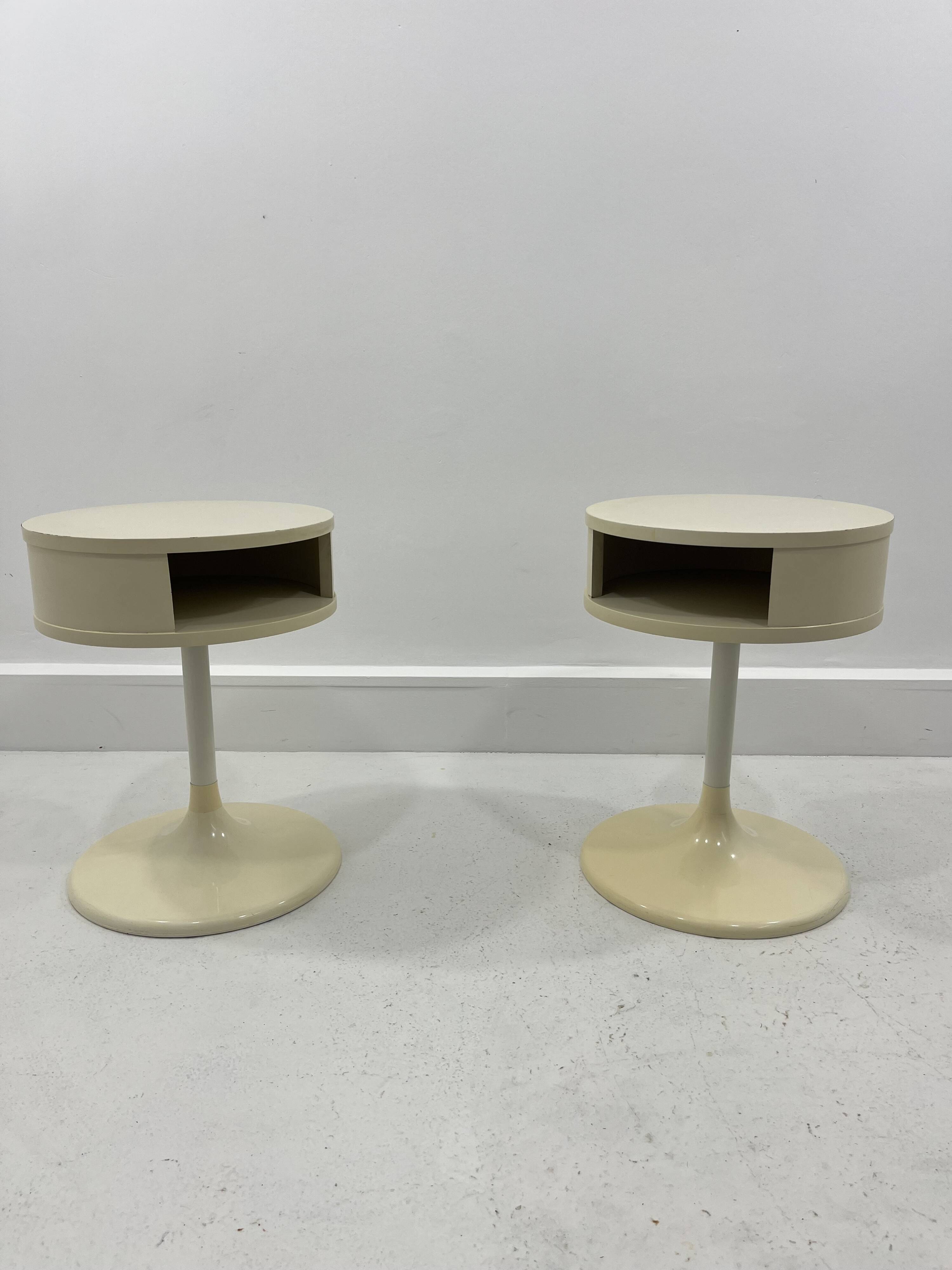 Tables d'appoint Tulipe de l'ère spatiale par Lusch Erzeugnis pour Lusch & Co, années 1970, ensemble de