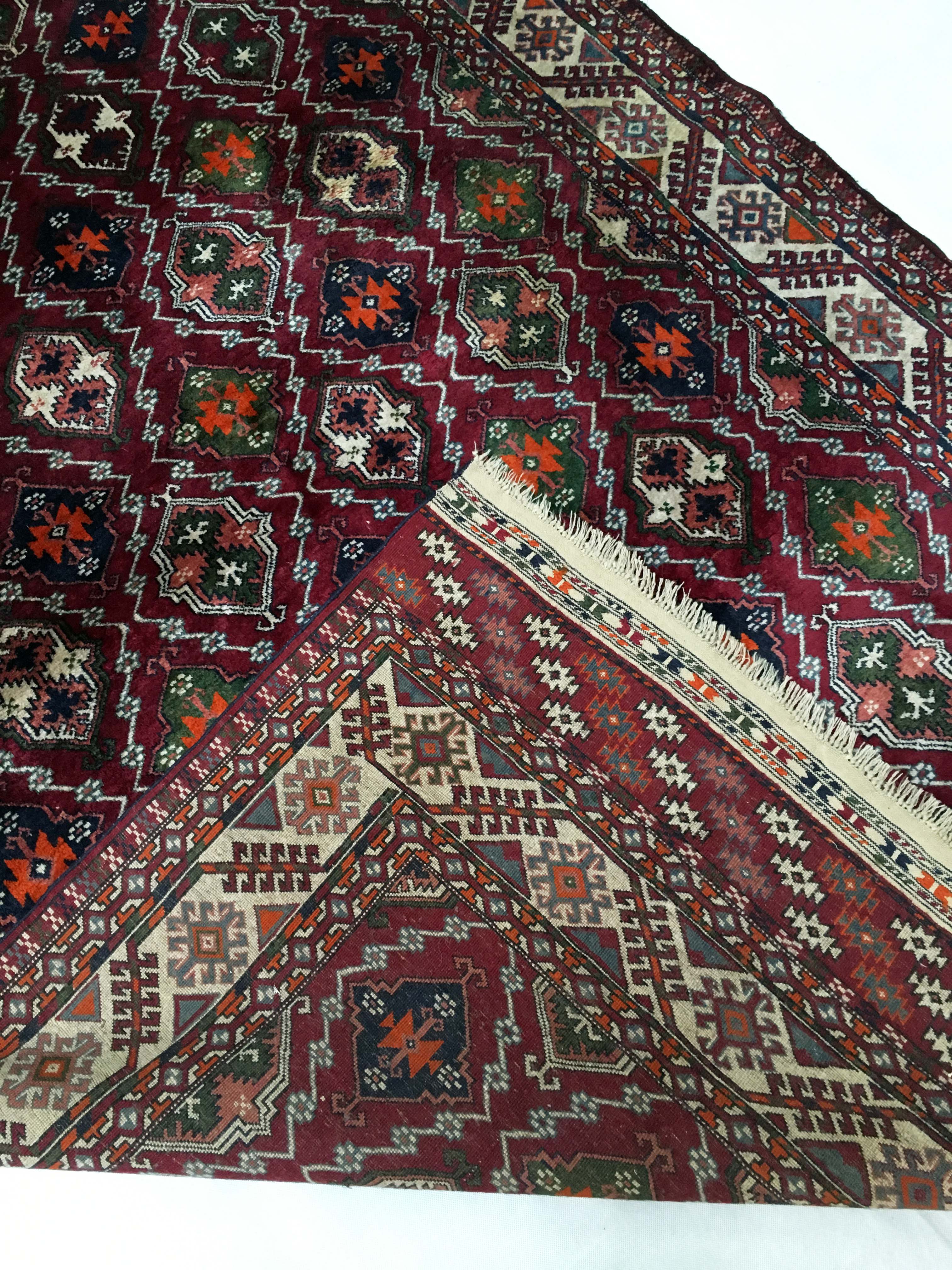 Oriental rug: old bukhara 250 x 160 cm