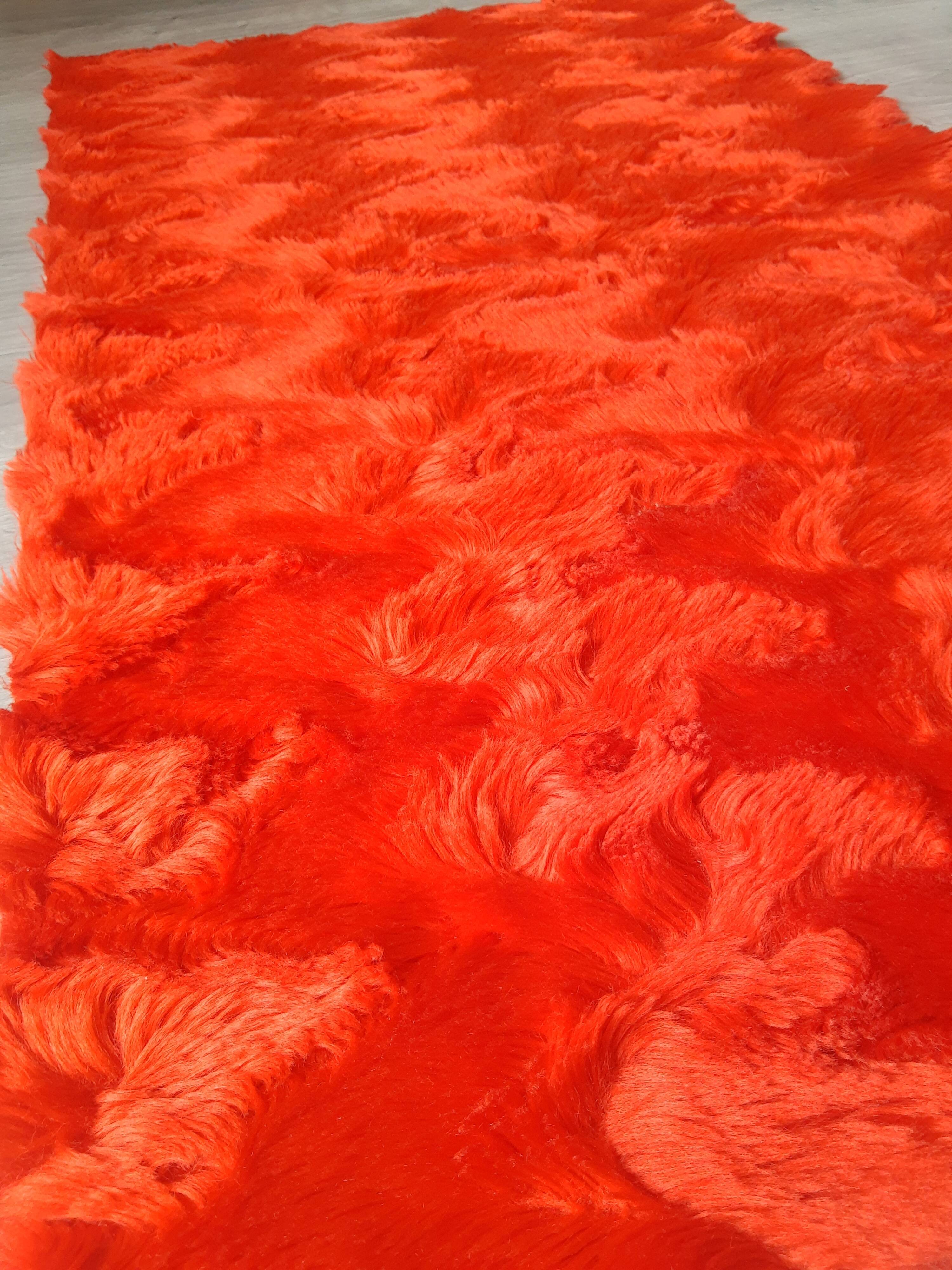 Pelfran rug, red zigzag, vintage 70s