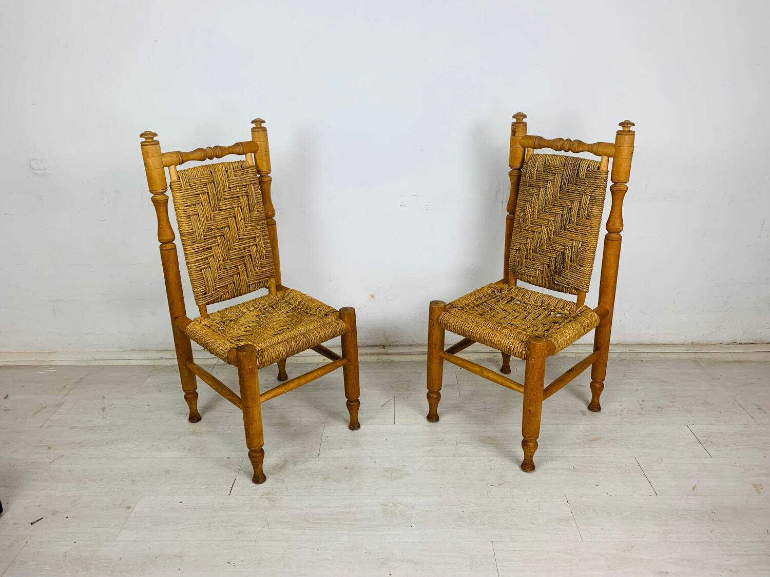 Wood and rope chair