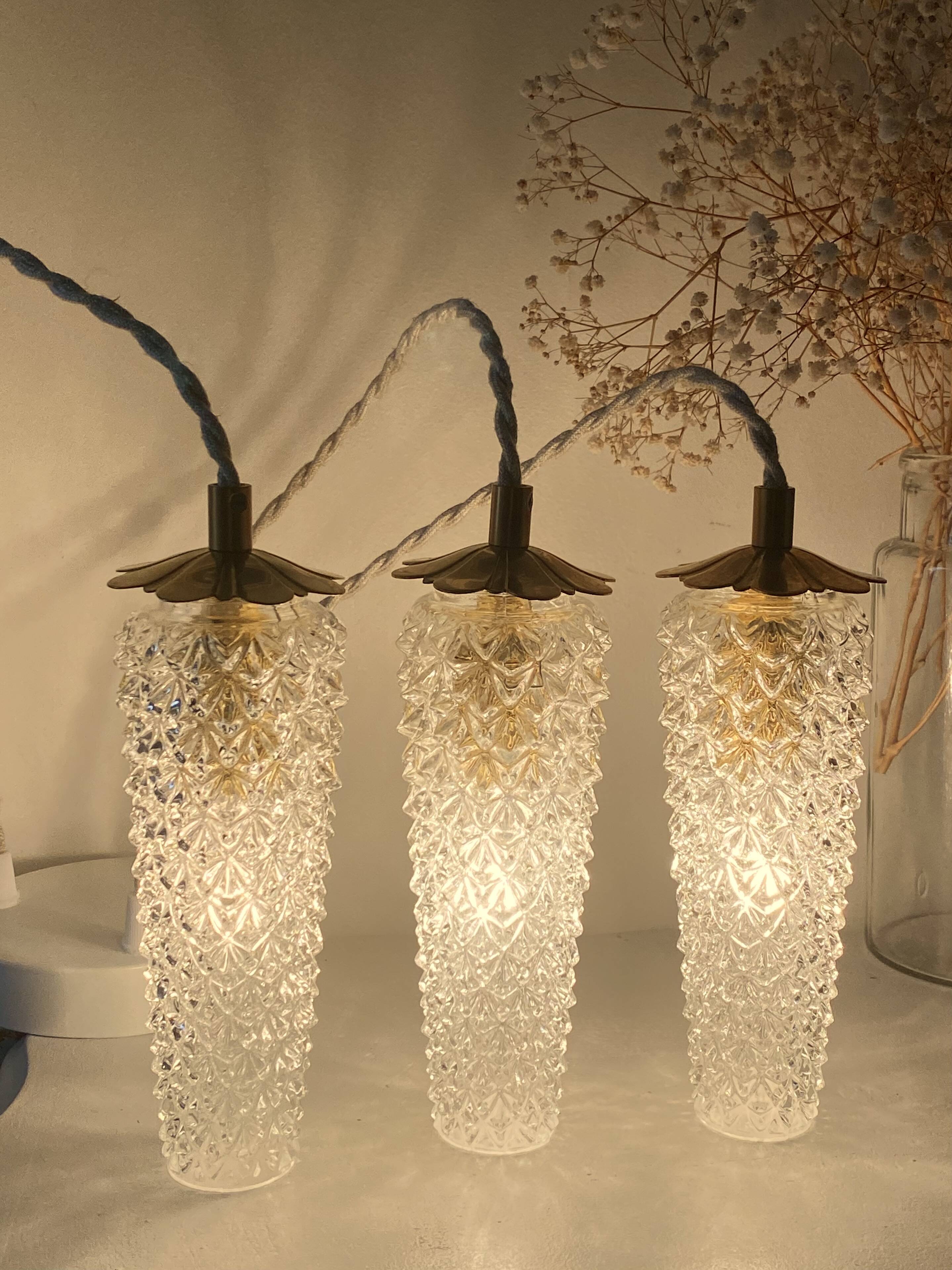 Waterfall pendant light 3 vintage tulips