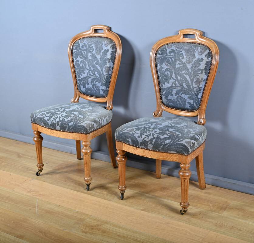 Paire de chaises en chêne, style Louis-Philippe, milieu XXème