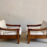 Brutalist Biosca armchairs in stained pine wood, Spain 1960