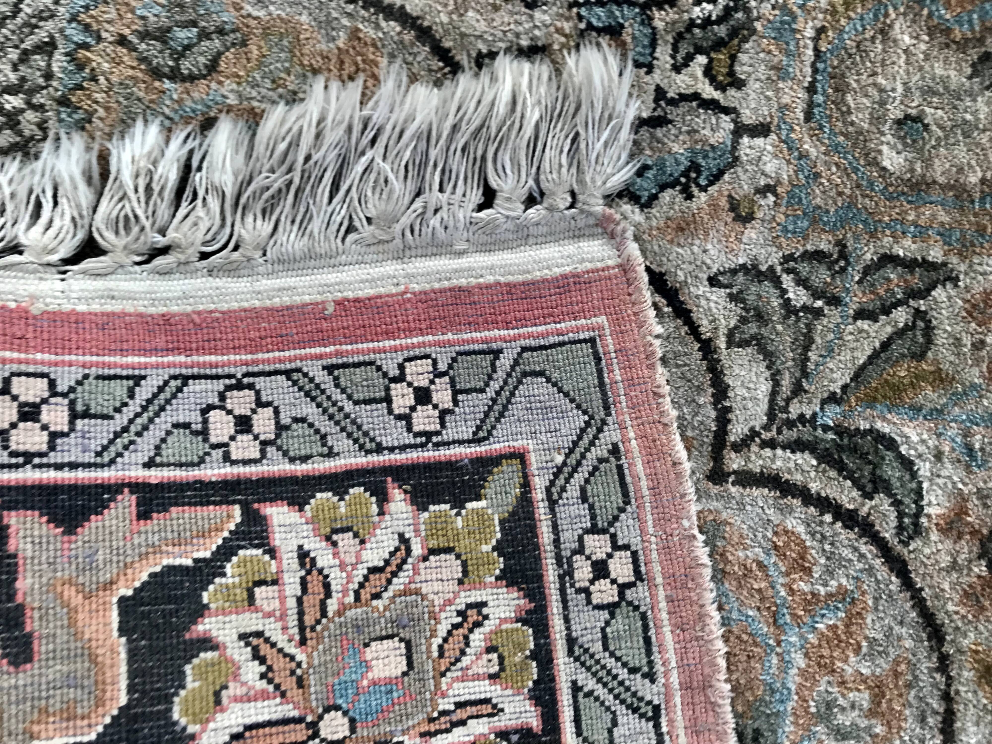 Antique hand-knotted Bakhtiari Persian rug, wool on cotton weft, 277x180cm