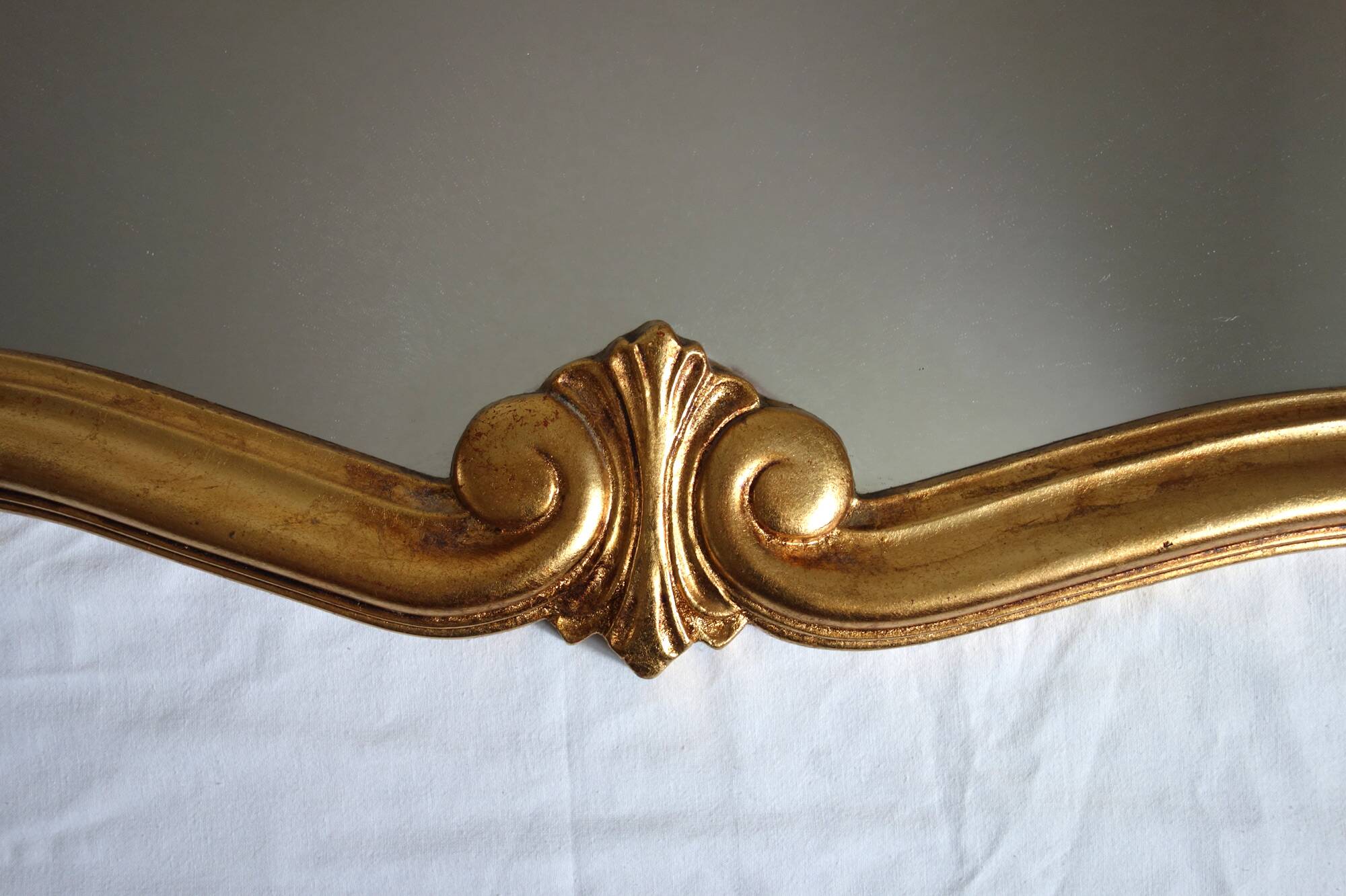 Louis XV style mirror in gilded wood, 88x61 cm
