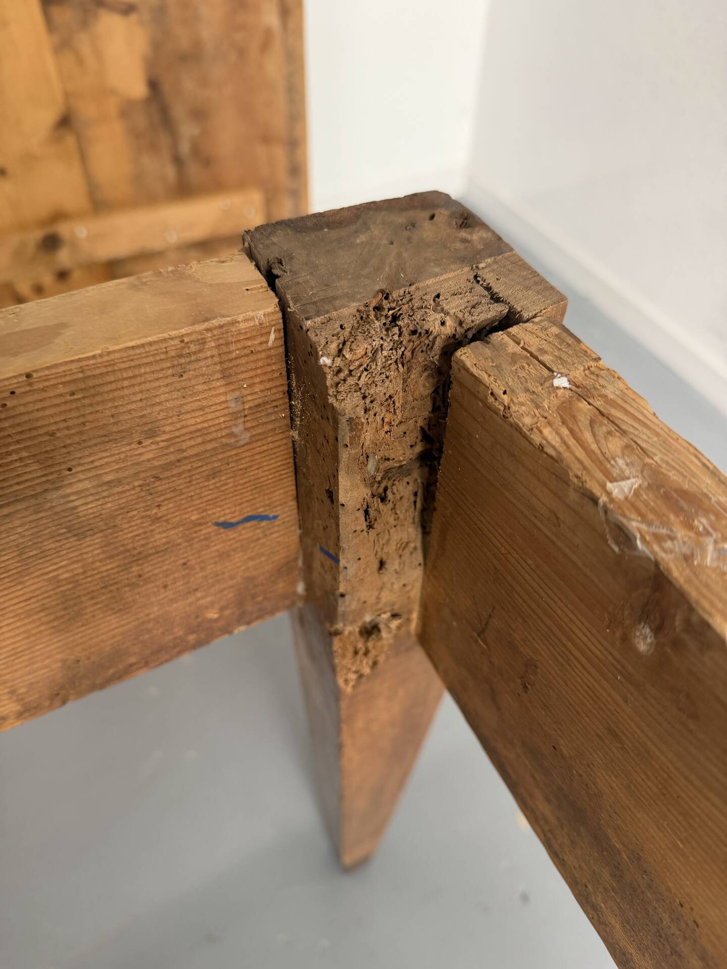 Grande table de ferme en bois avec tiroir en sapin fin 19 eme 