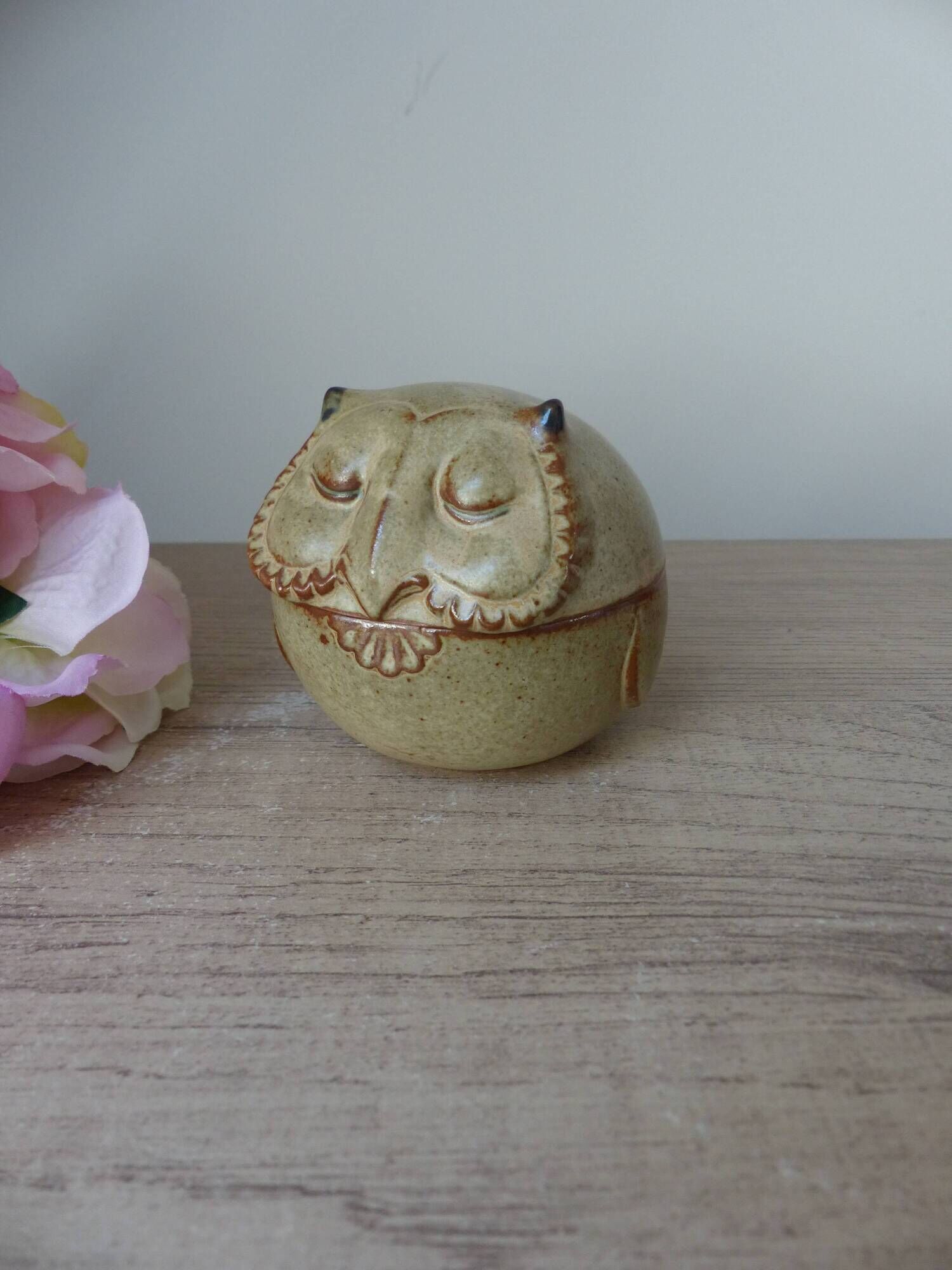 Vintage Japanese pottery owl sugar bowl 1970, zoomorphic owl sugar box