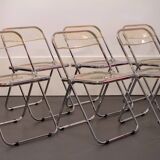 Plia chair designed by Giancarlo Pirretti