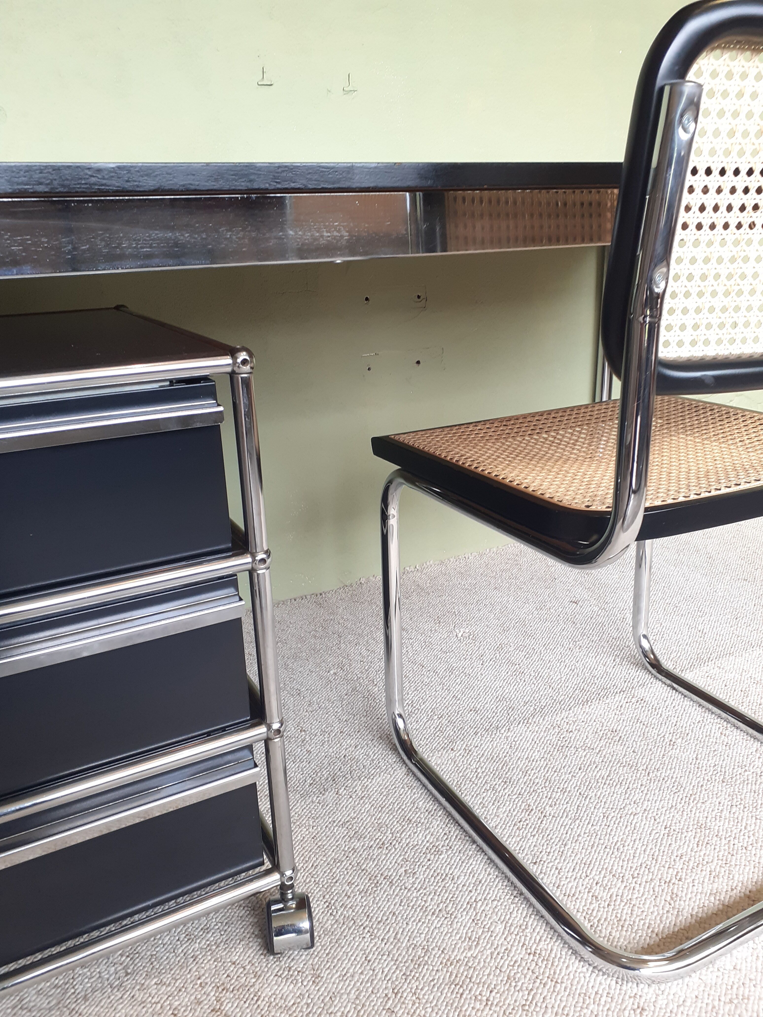 USM Haller office 70s