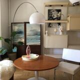 Dining table with a modular tulip foot