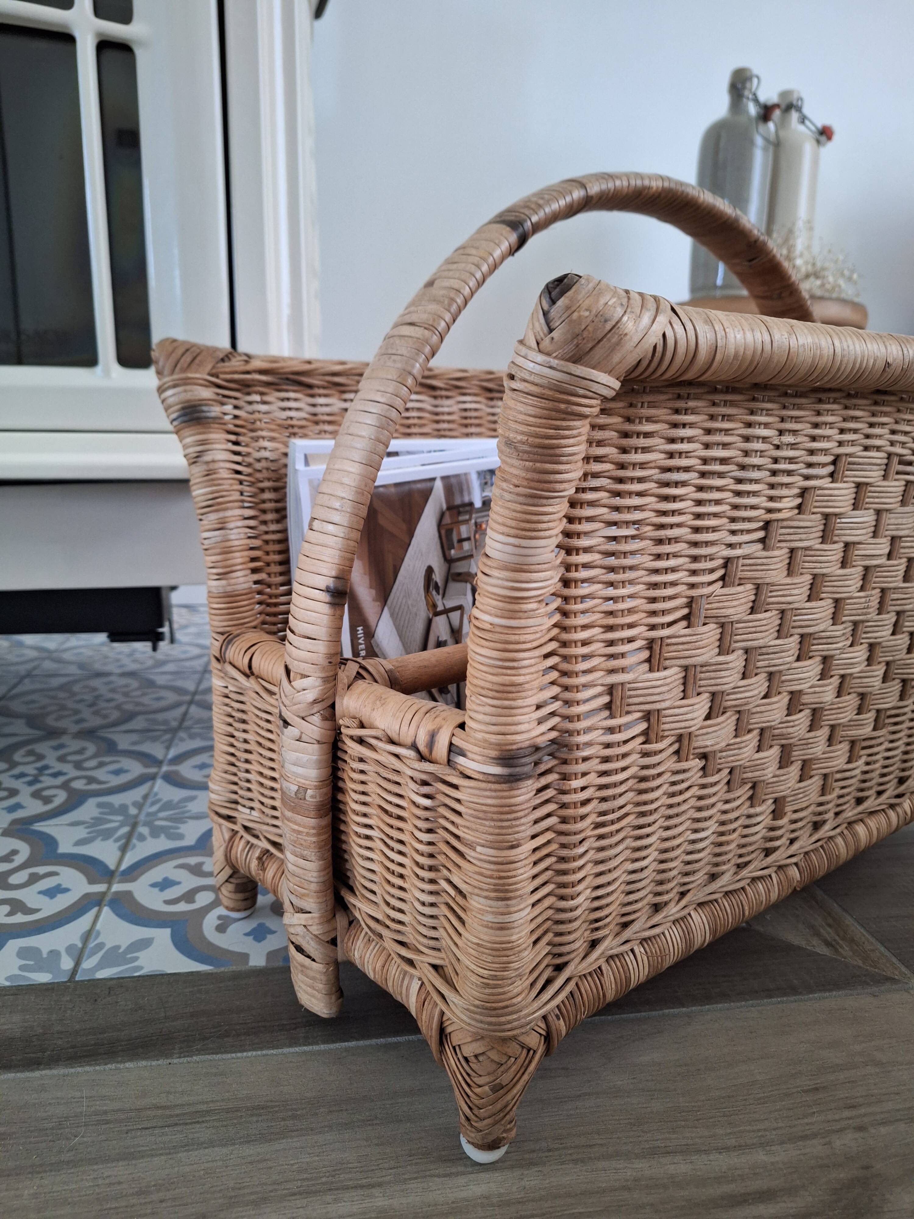Rattan magazine holder