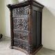 Commode XIXème pin noirci sculpté