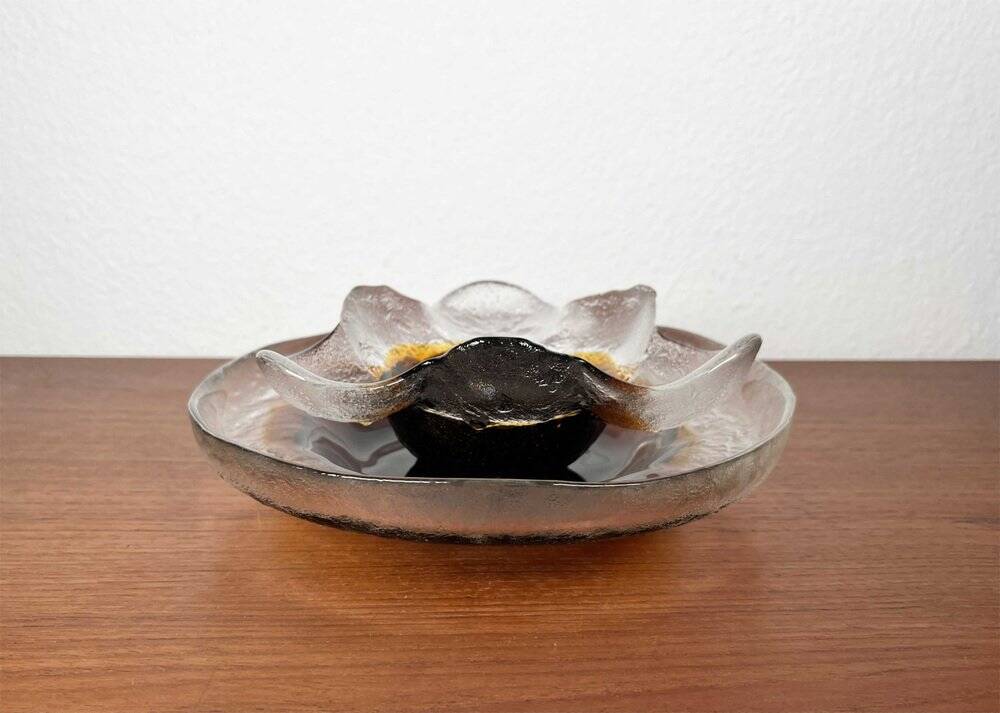 Mid-century Finnish glass bowl by Pertti Santalahti for Humppila, 1960s, set of 2.