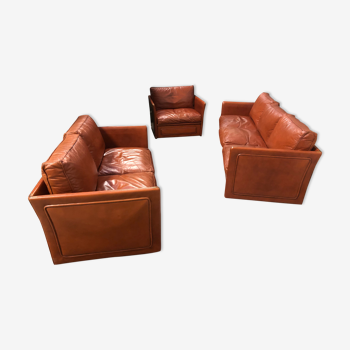 3-piece classic English leather lounge