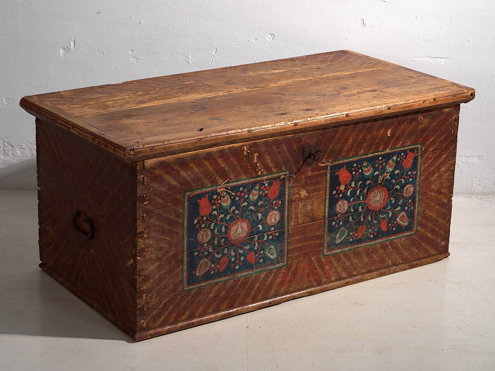 Antique floral storage trunk (c.1865)
