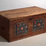 Ancienne malle de rangement à motifs floraux (c.1865)
