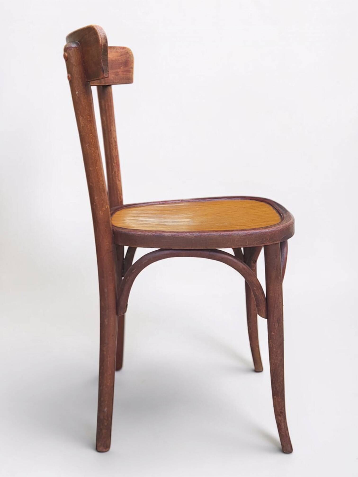 Bentwood bistro chair