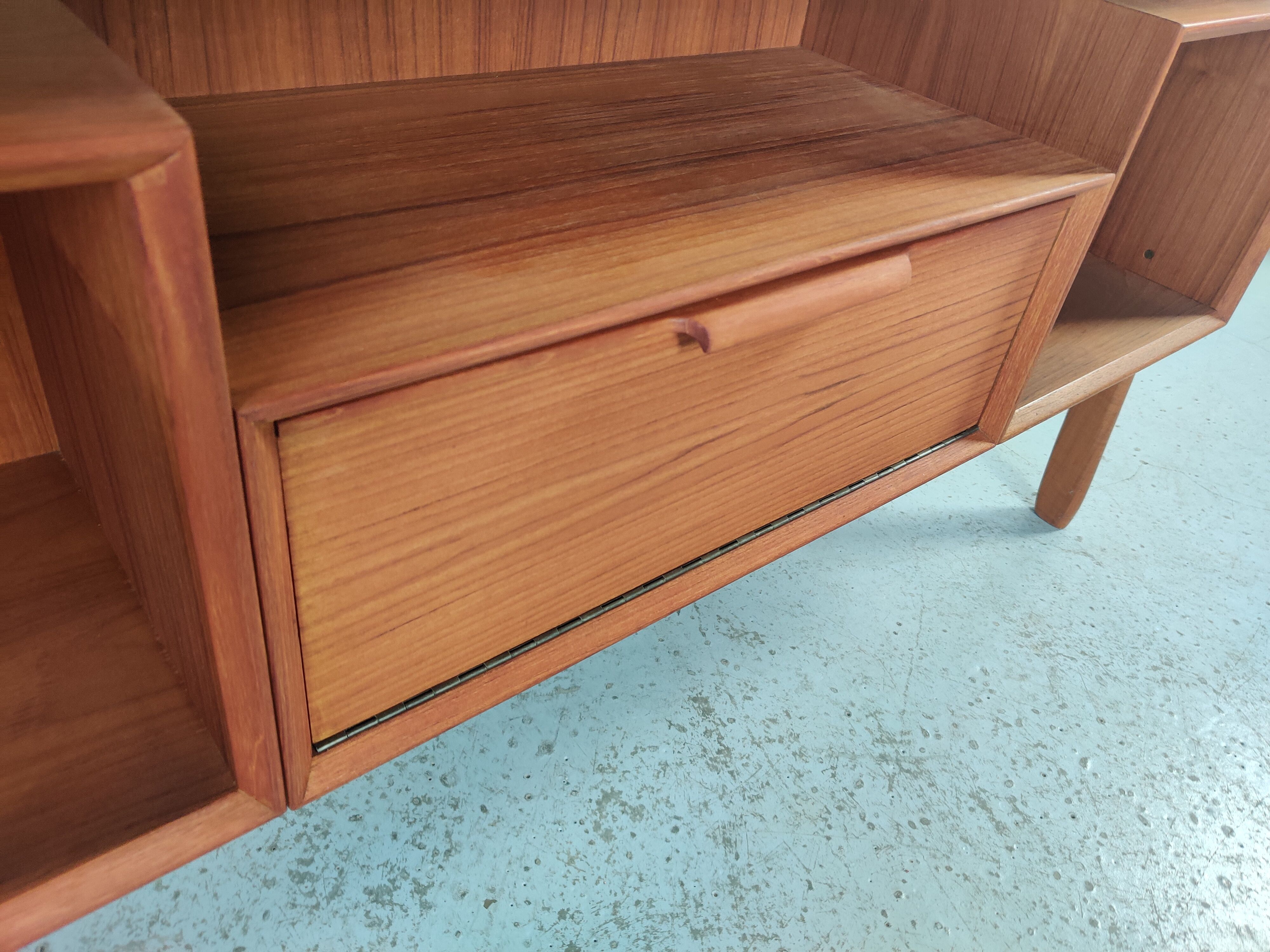 Teak desk by Gunni Omann "model 75" for Omann Jun, Dänemark 1960s