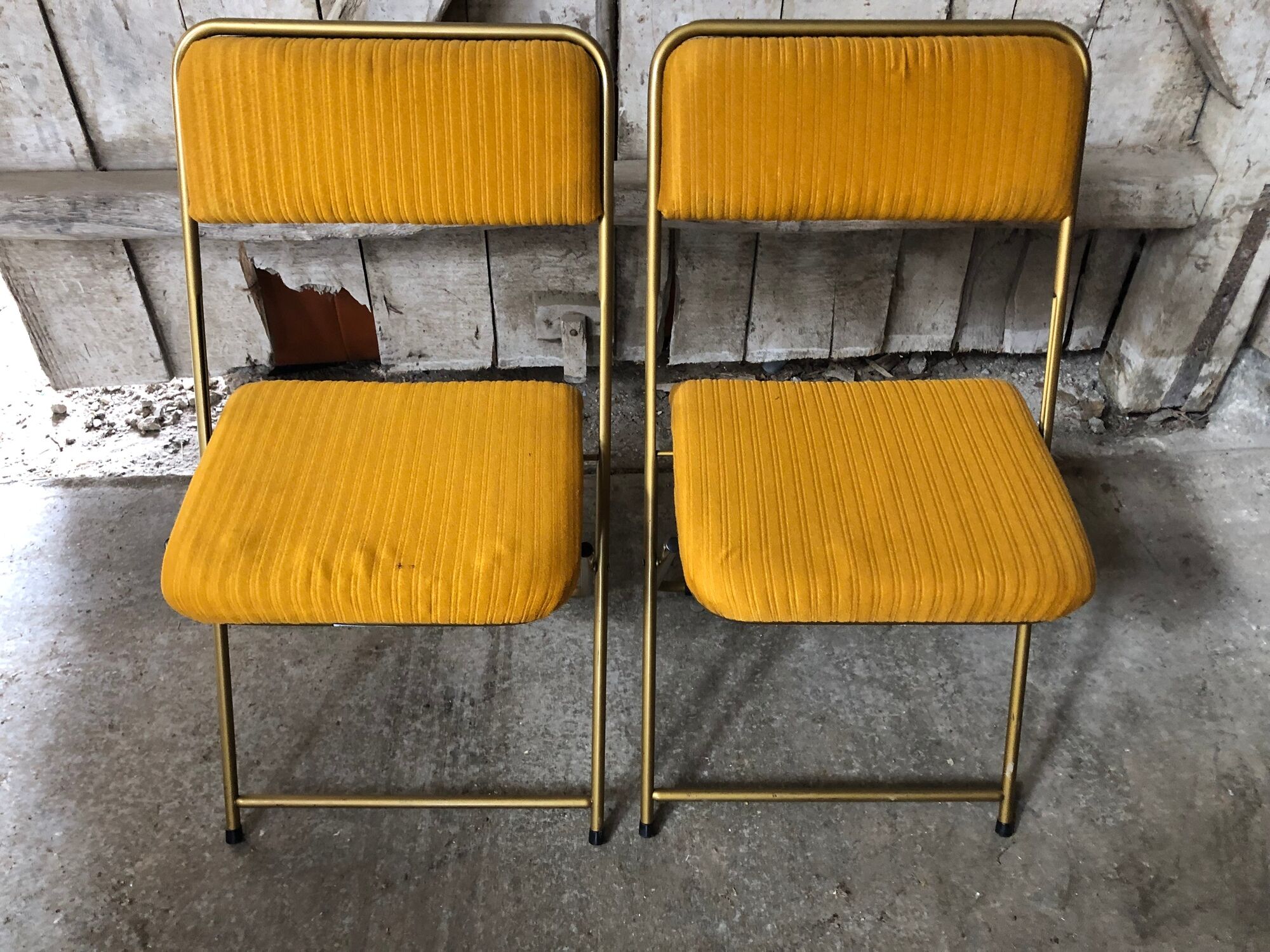 Pair old folding chair lafuma golden metal & vintage yellow fabric
