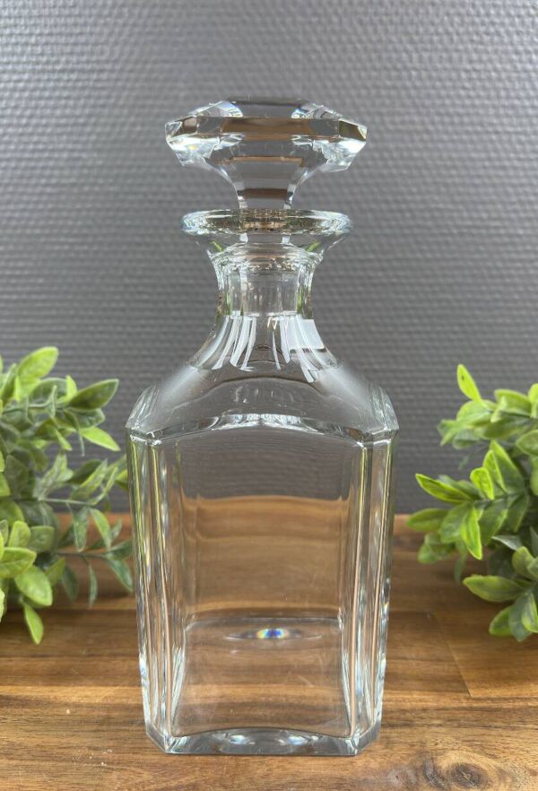 Carafe à whisky Baccarat modèle Harcourt en cristal taillé