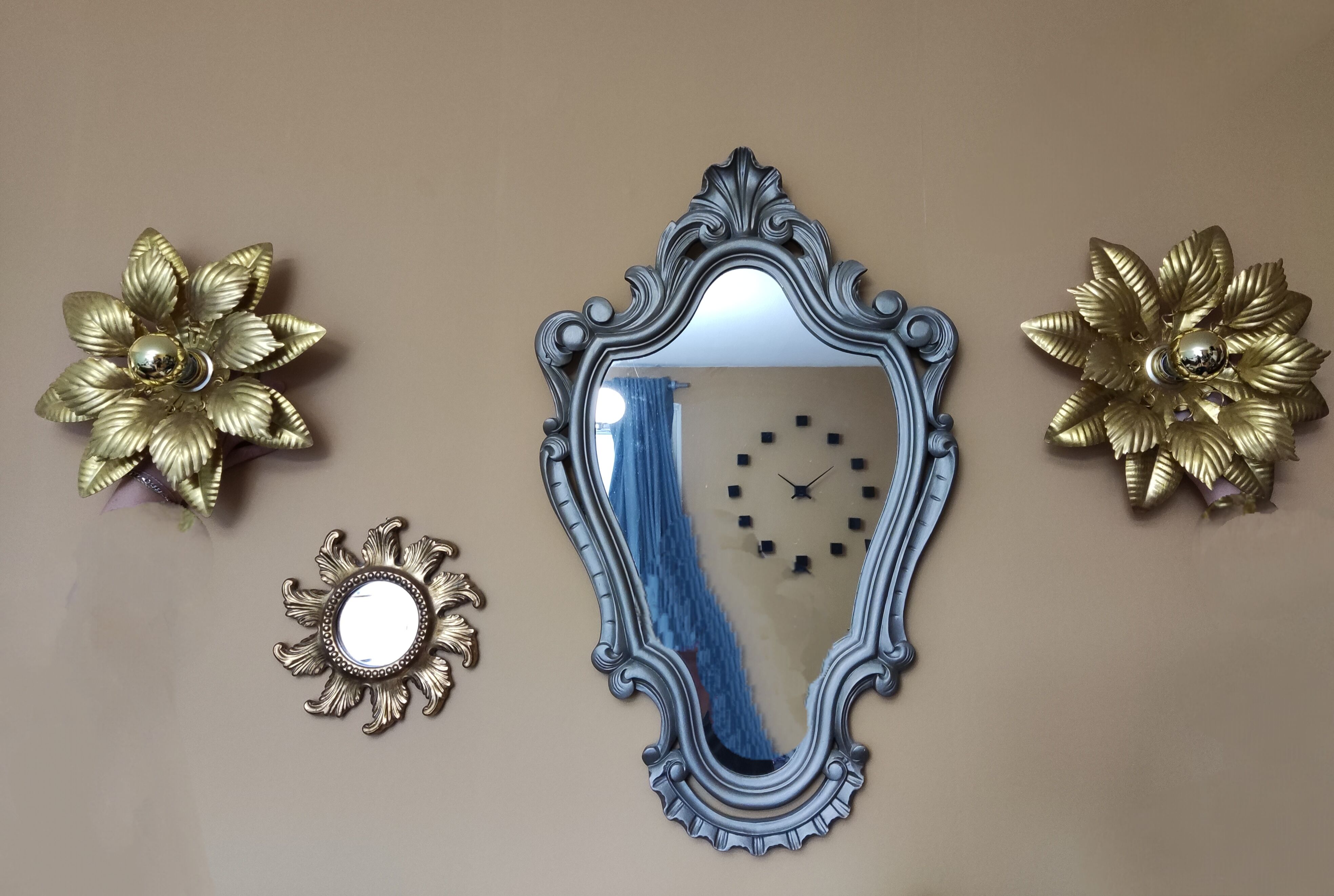 Wall lamps gilded metal sheets