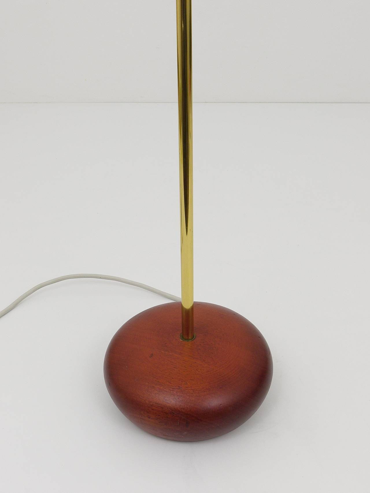 Postmodern floor lamp in brass and wood by Rodolfo Dordoni, Italy, 1980s.