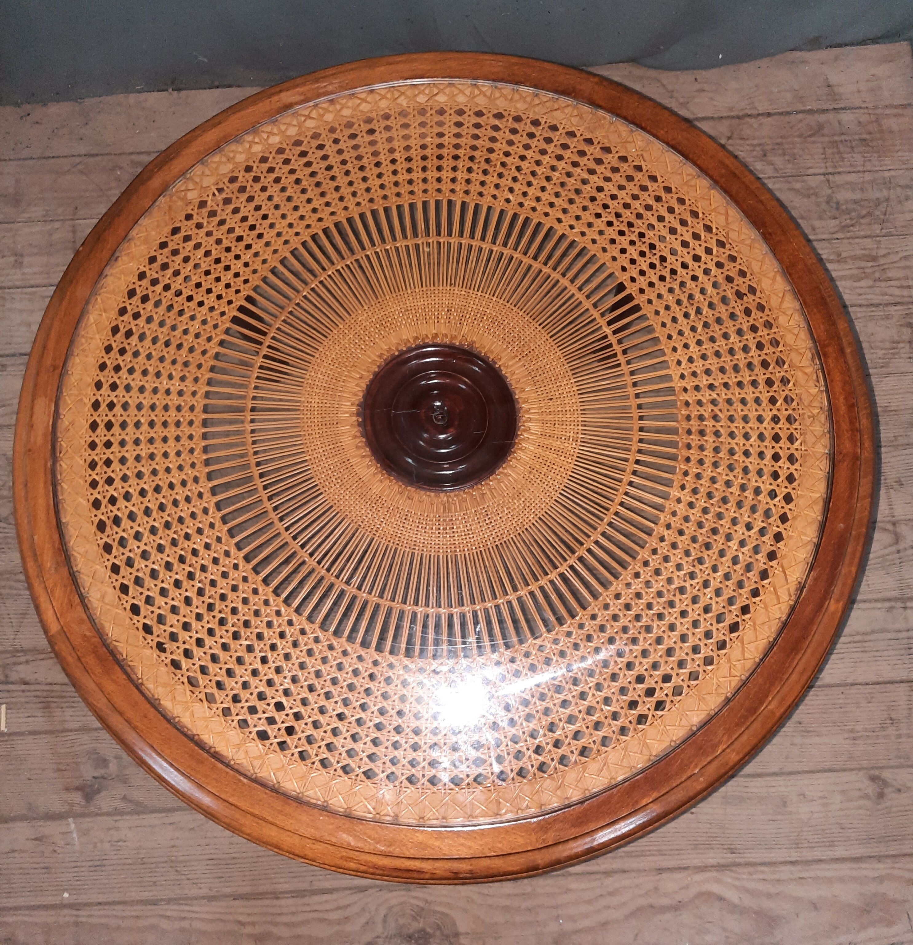 Table basse plateau canné