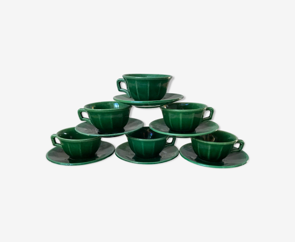 Lot de 6 tasses et sous-tasses en barbotine verte Lunéville années 60
