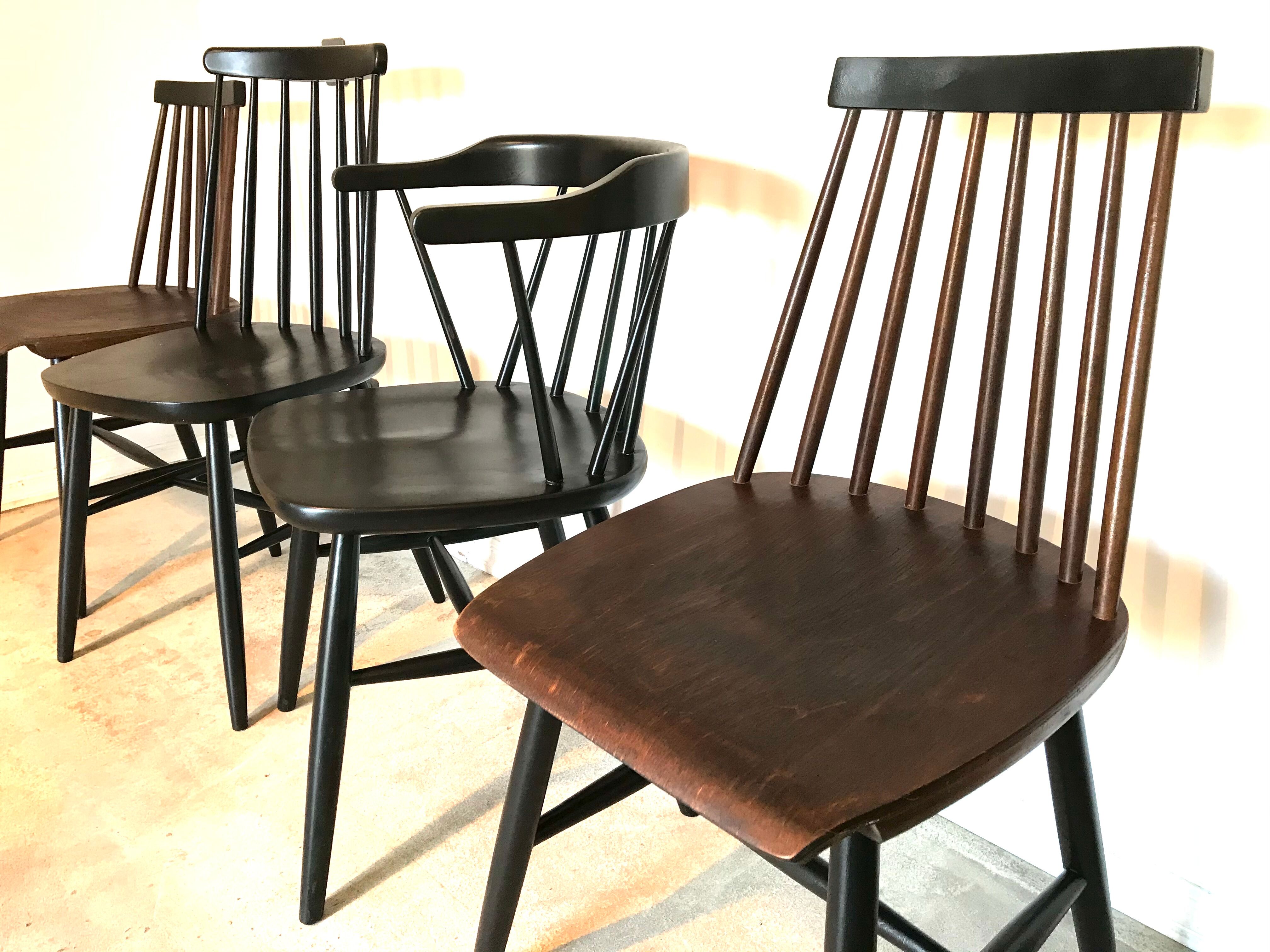 Set of 4 scandinavian chairs mismatched