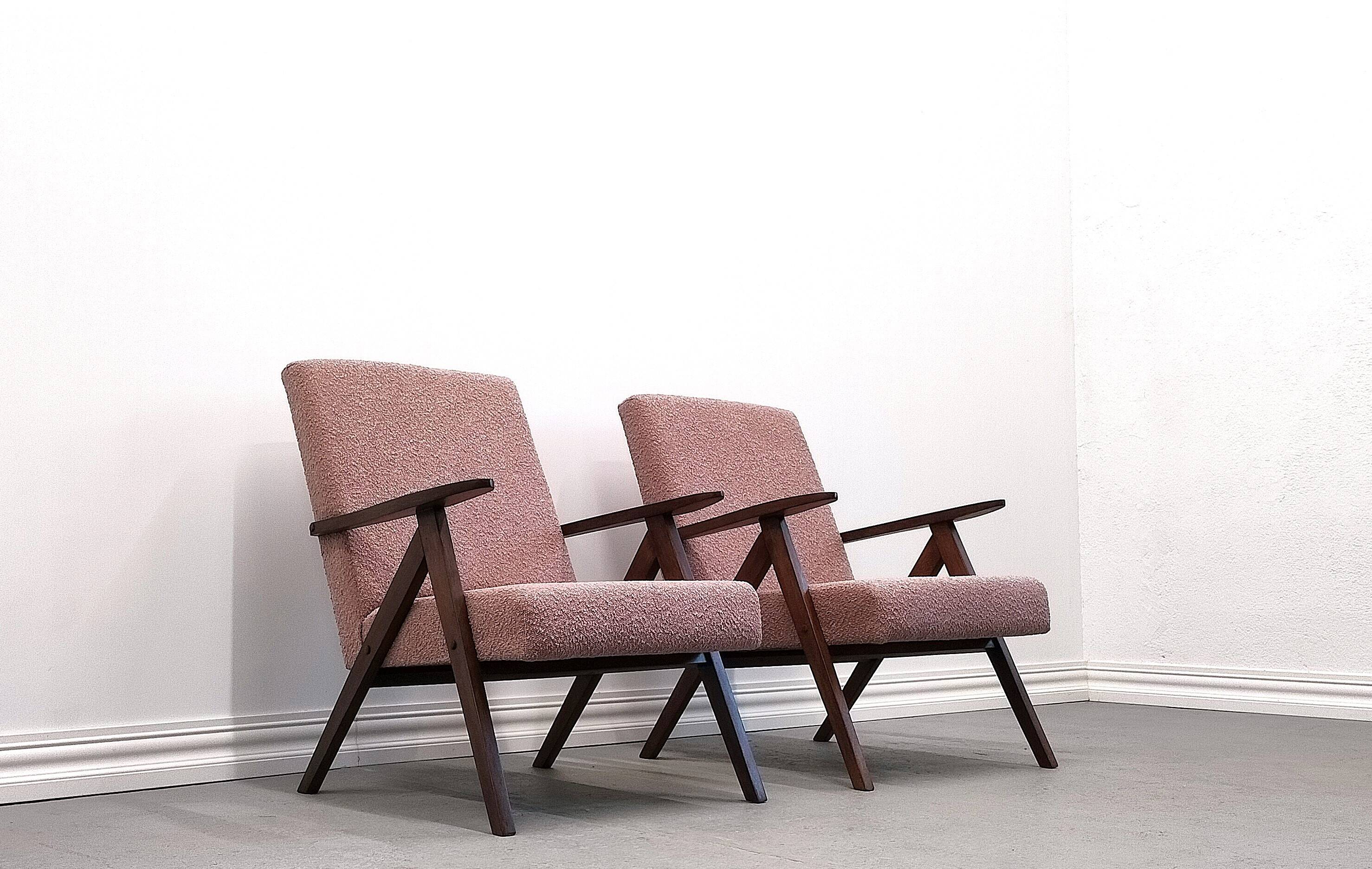 Mid Century Easy Chair Model B - 310 Var in Pink Boucle
