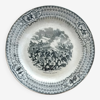 Assiette parlante noire "bataille de Bapaume" en porcelaine