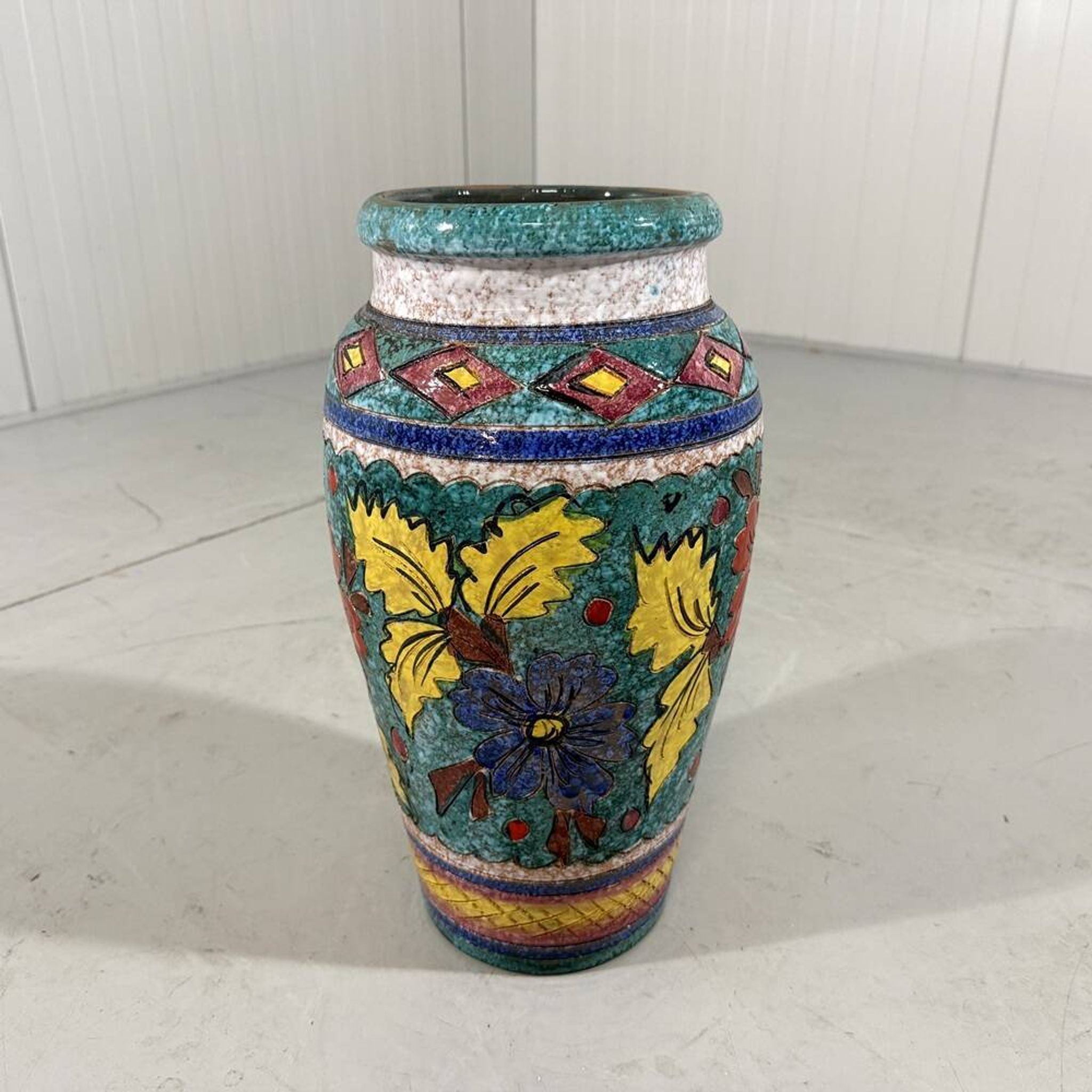 Large Italian pottery vase flowers floor vase 1960’s
