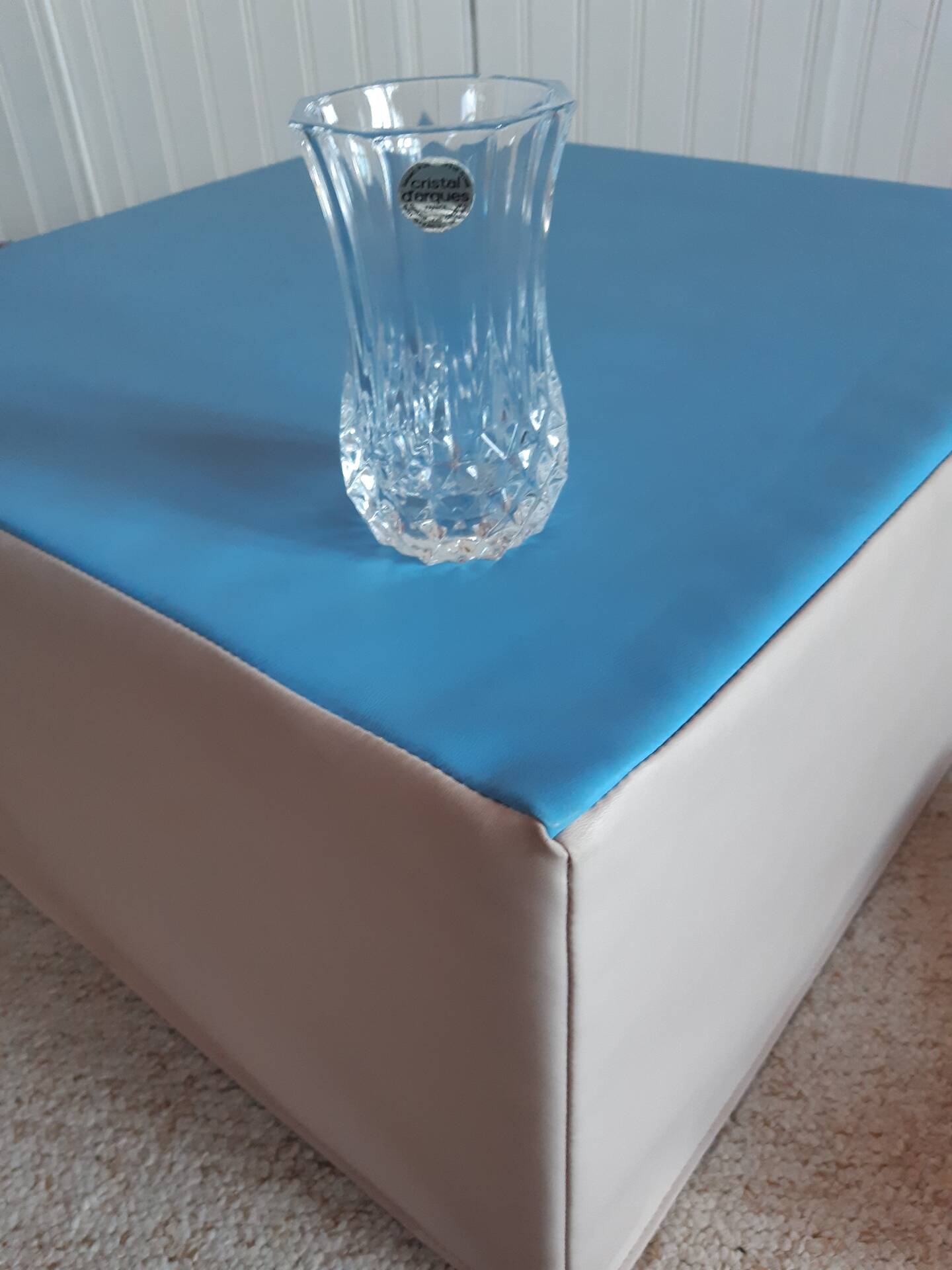 Small vintage Cristal d’Arques vase in cut glass – H. 13 cm