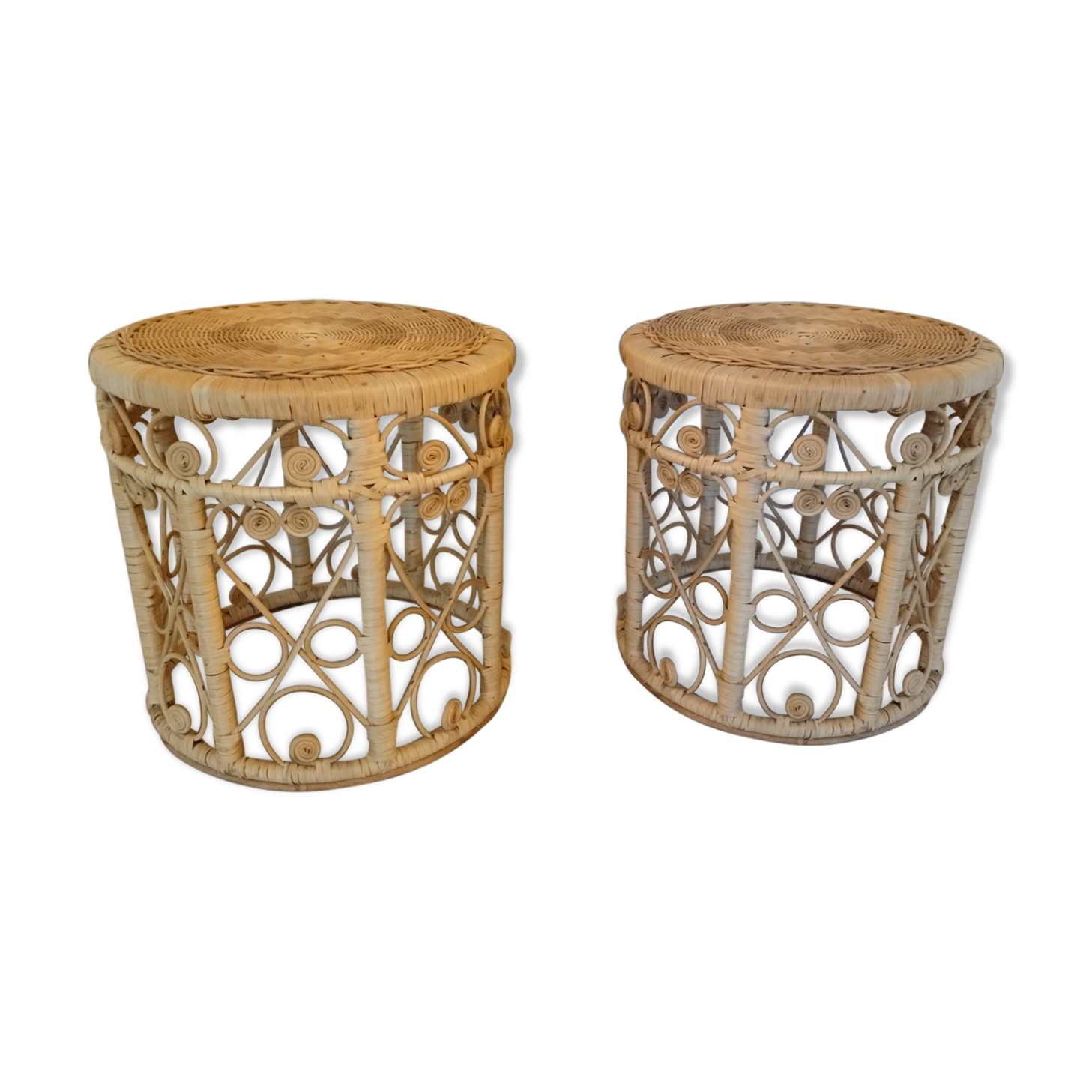 Pair of nightstands Peacock