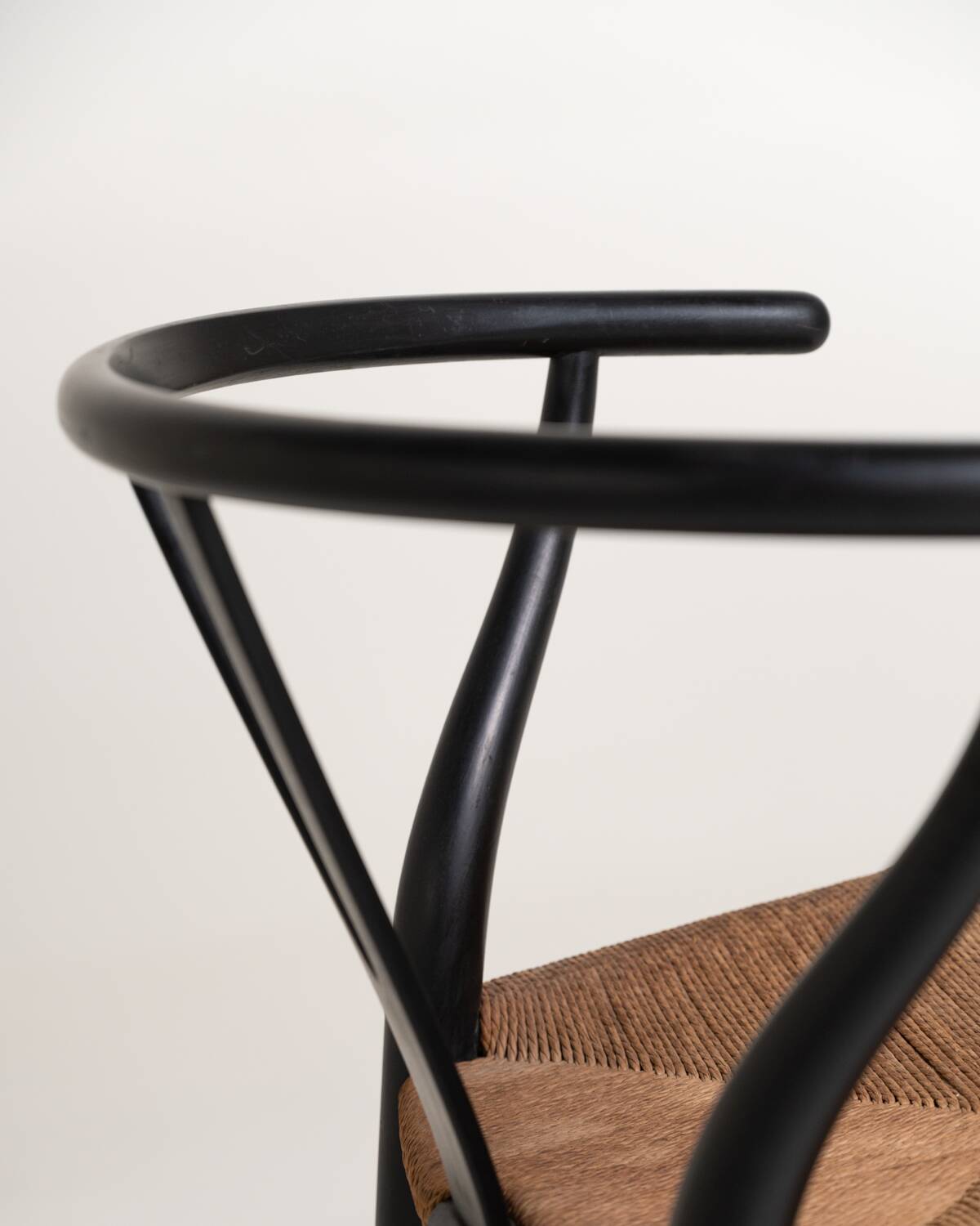Ensemble de 2 chaises "Wishbone Chair" "CH24" par Hans J. Wegner, 1950