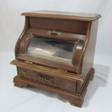 Vintage musical jewelry box