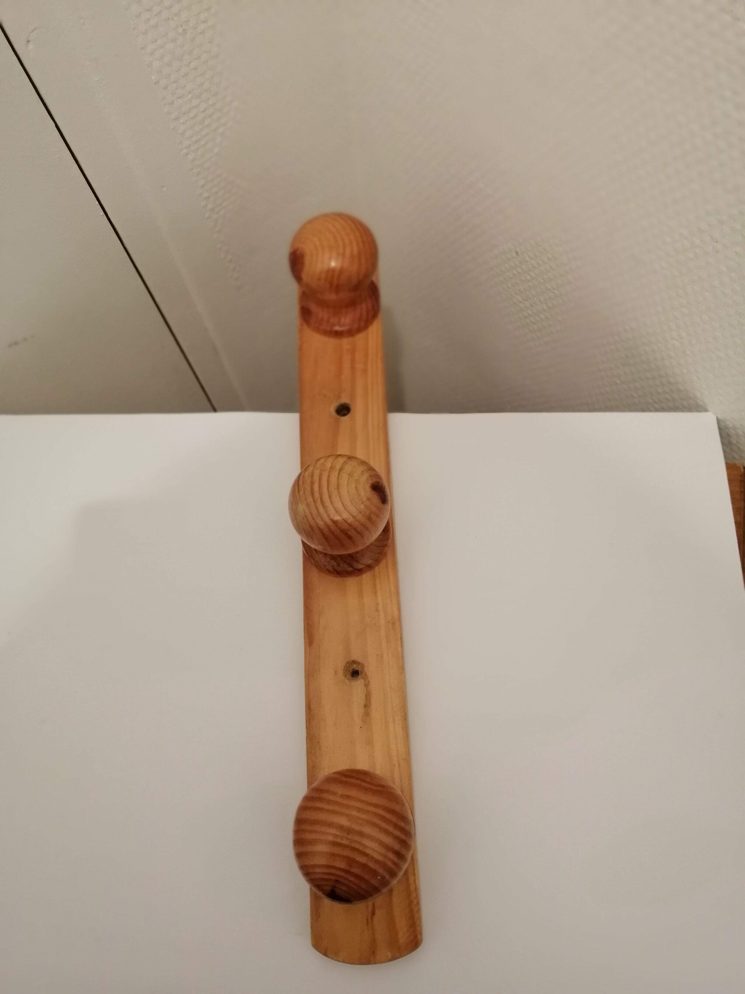Wooden wall coat rack 3 pateres