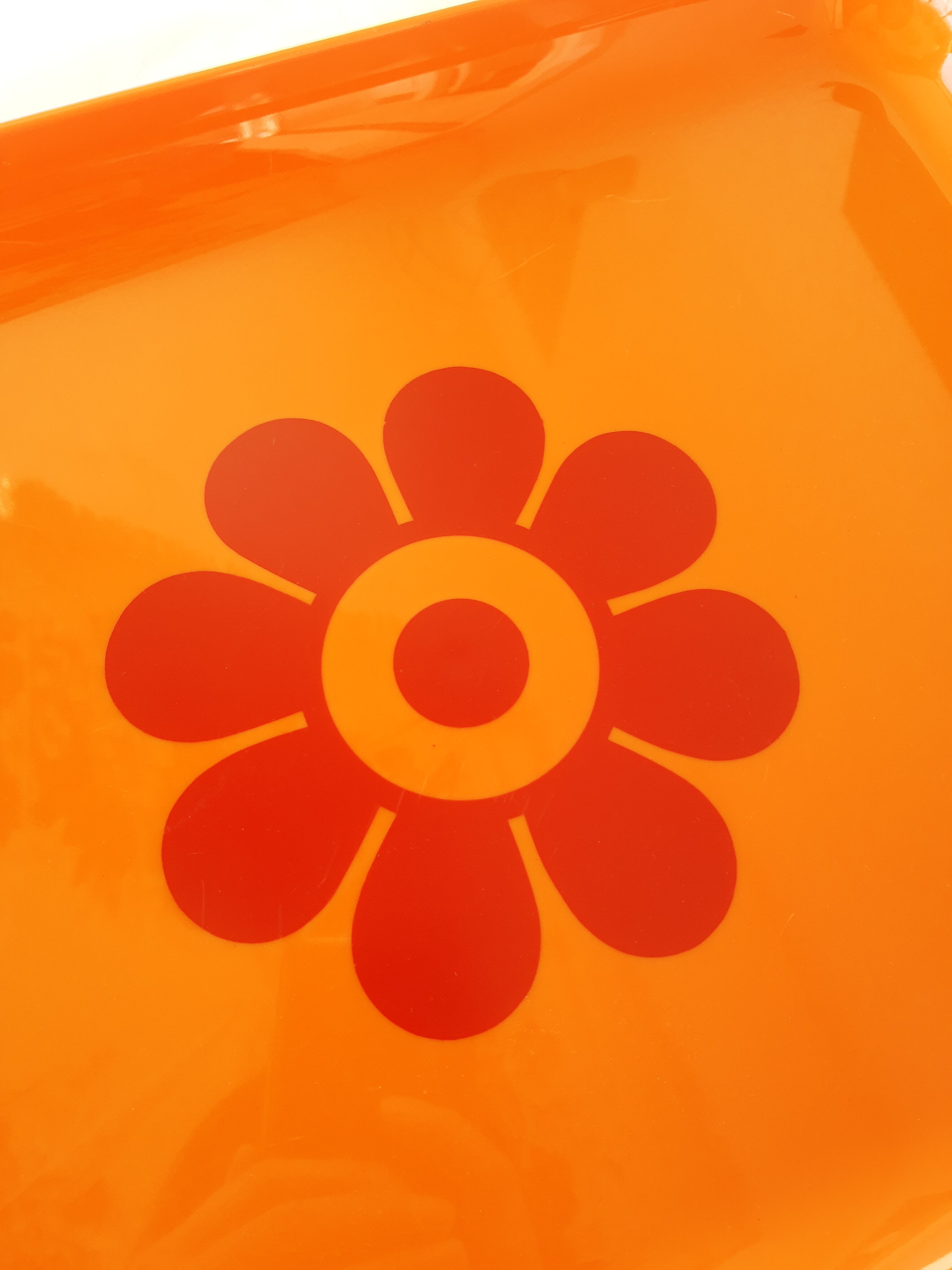 Orange plastic tray Altuglas injected flower seventies 70s vintage