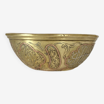 Iranian bowl, Ghalam Zani carving