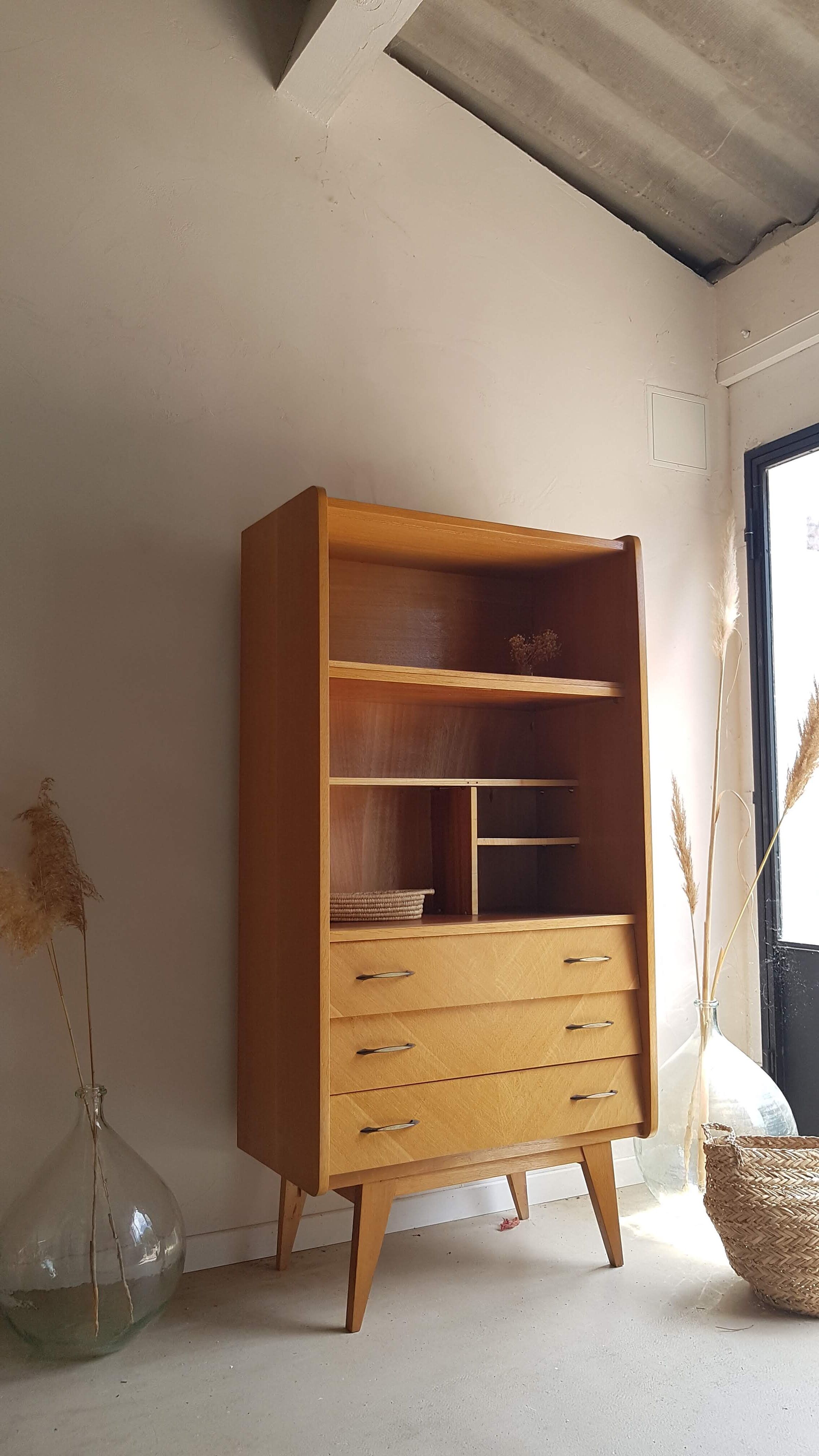 Bookcase feet compass 60