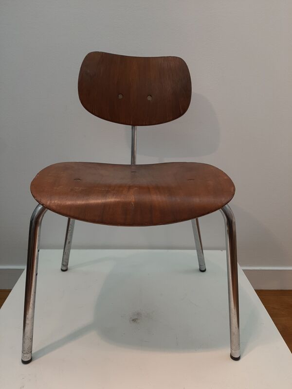 Chaise d'Egon Eiermann