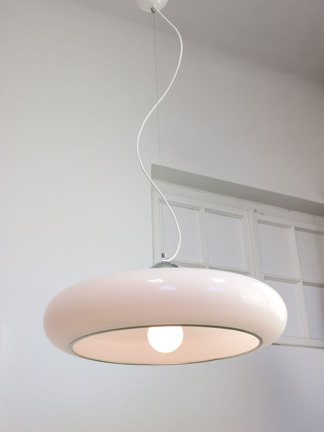 Pendant space-age Guzzini lamp, 70s
