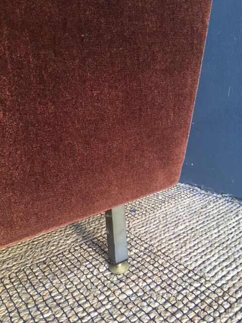 Tobacco velvet armchair